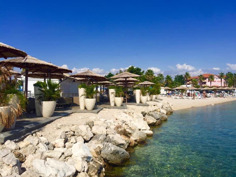 Villa Island Vir With Pool Exterior photo